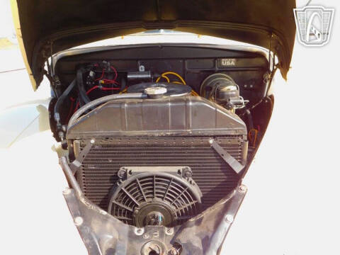 1942 Ford Super Deluxe