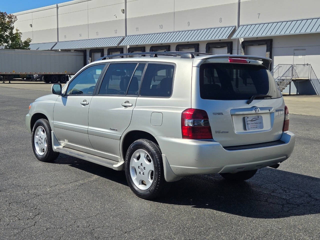 2007 Toyota Highlander for sale at Alpha Auto Sales in Auburn, WA