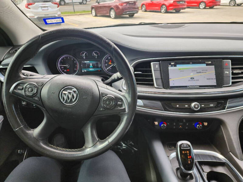 2018 Buick Enclave Essence