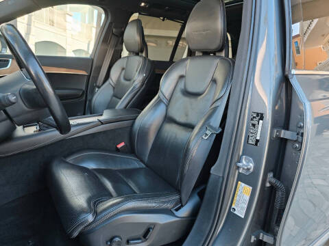 2017 Volvo XC90 T6 Inscription