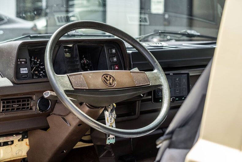 1982 Volkswagen Vanagon Camper
