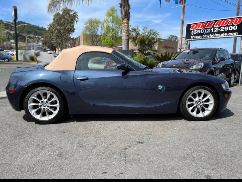 2005 BMW Z4 2.5i