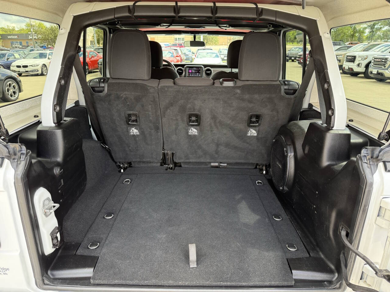 2018 Jeep Wrangler Unlimited Sport photo 13
