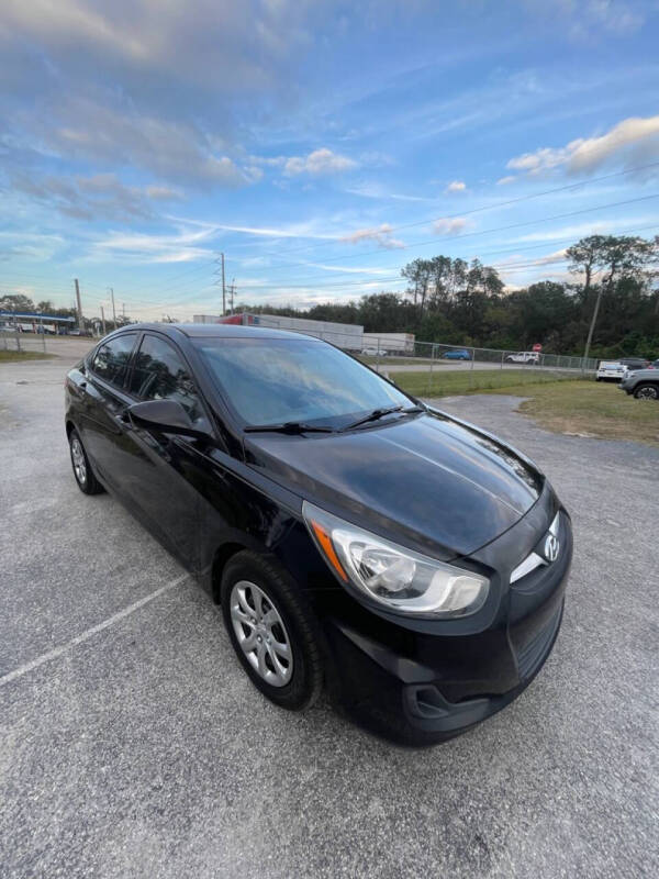 2013 Hyundai Accent for sale at CARNUGO in Lakeland FL