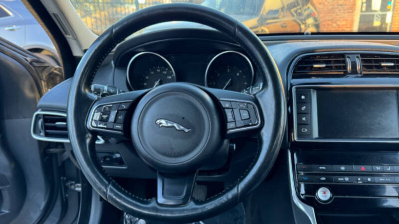 2017 Jaguar XE 20d Prestige