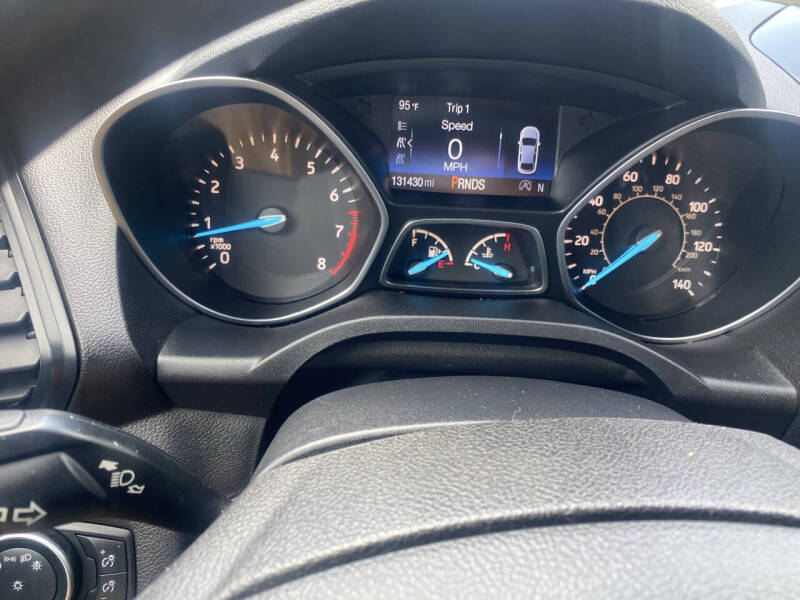 2017 Ford Escape SE