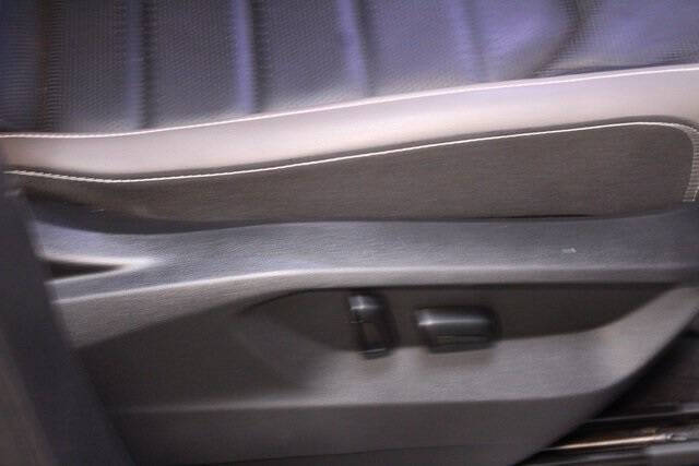 2022 Volkswagen Atlas Cross Sport V6 SEL Premium R-Line 4Motion