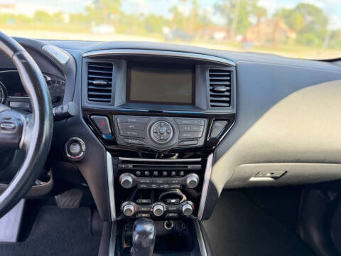 2014 Nissan Pathfinder SV