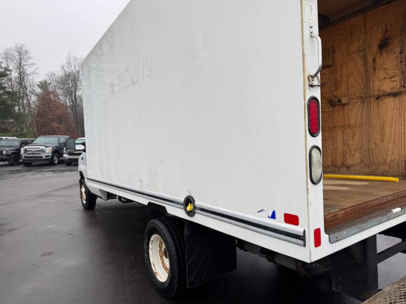 2018 Ford E-Series E-450 SD