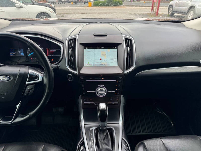 2017 Ford Edge Titanium