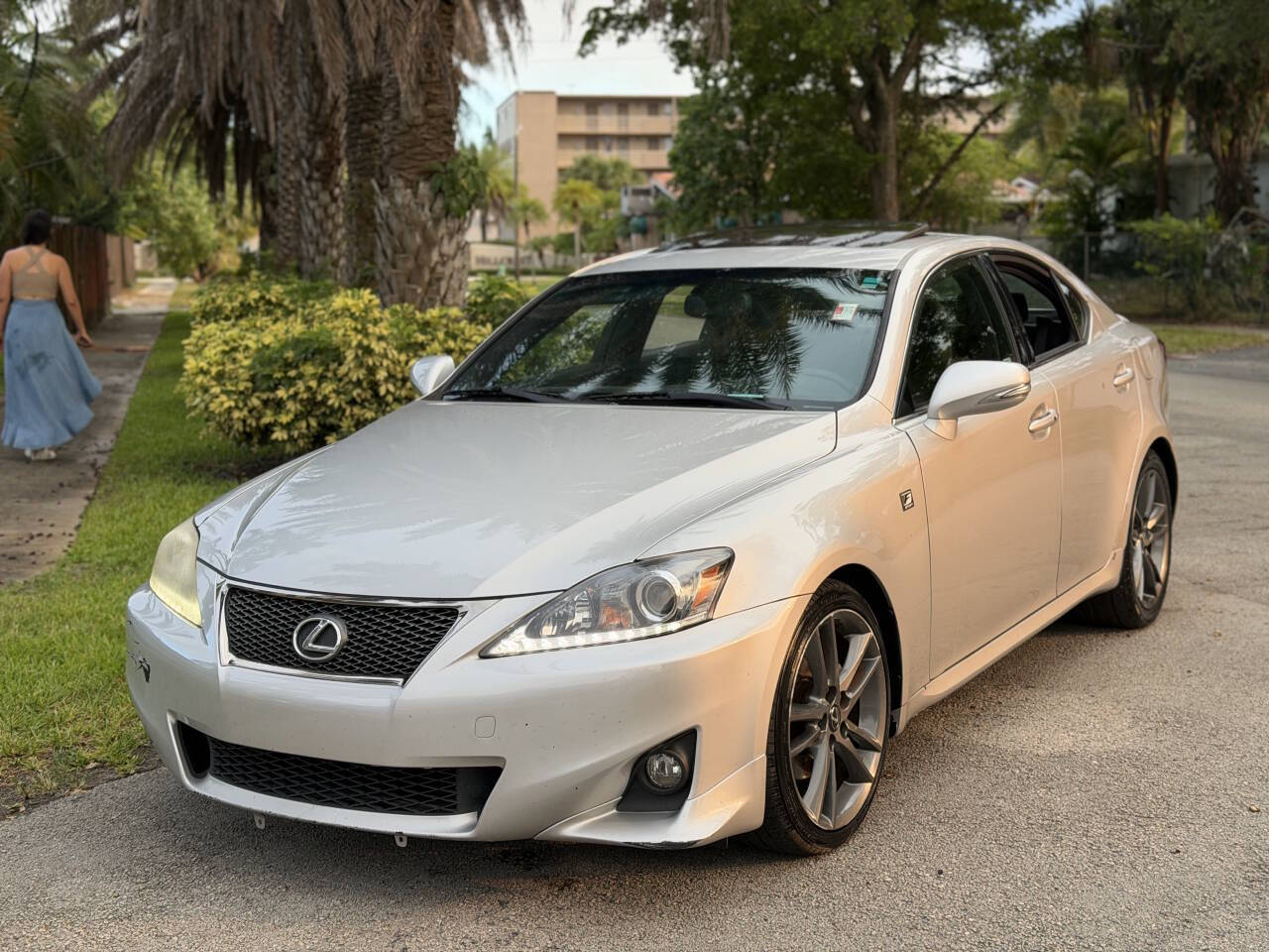 2012 Lexus IS - $8,900