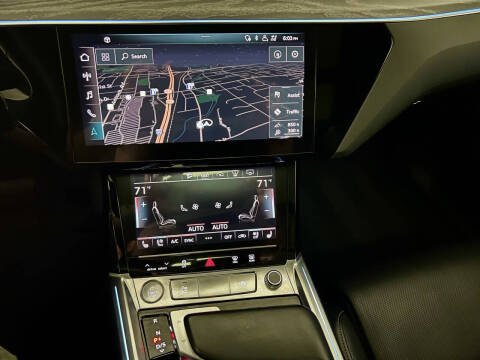 2019 Audi e-tron quattro Prestige