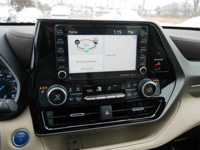 2021 Toyota Highlander Hybrid XLE