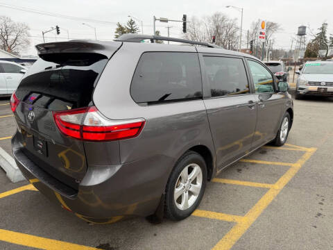 2017 Toyota Sienna