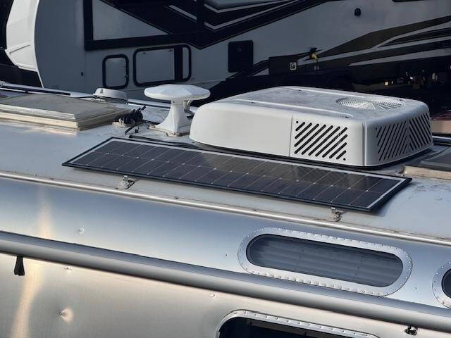 2023 Airstream Globetrotter 27FB