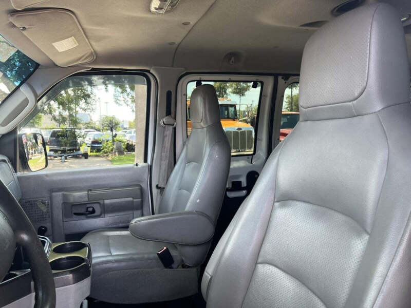2012 Ford E-Series