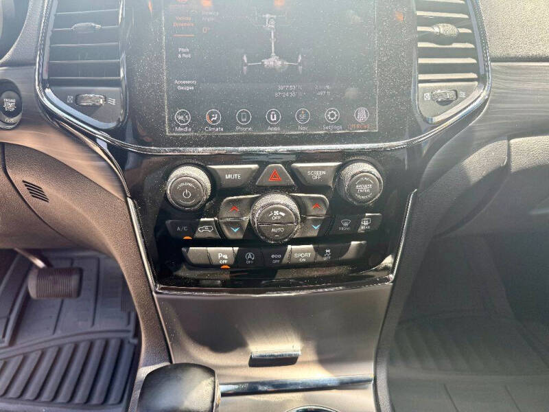 2020 Jeep Grand Cherokee Laredo E