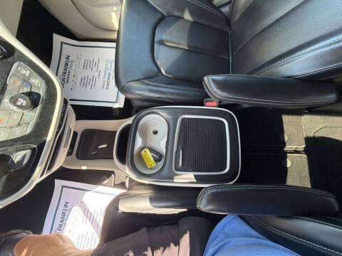 2023 Chrysler Pacifica Touring L