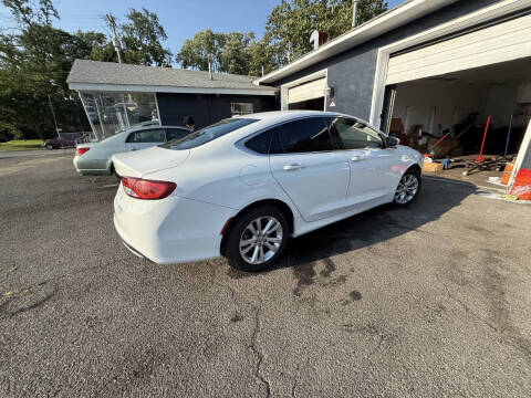 2015 Chrysler 200 C