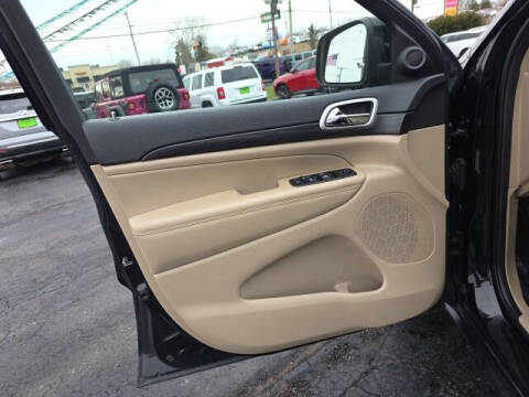 2022 Jeep Grand Cherokee WK Laredo E