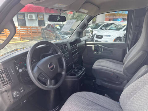 2023 GMC Savana 2500