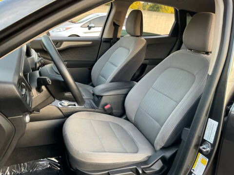 2020 Ford Escape S