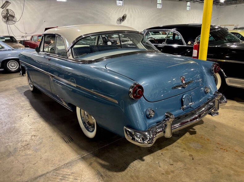 1954 Ford Crestline