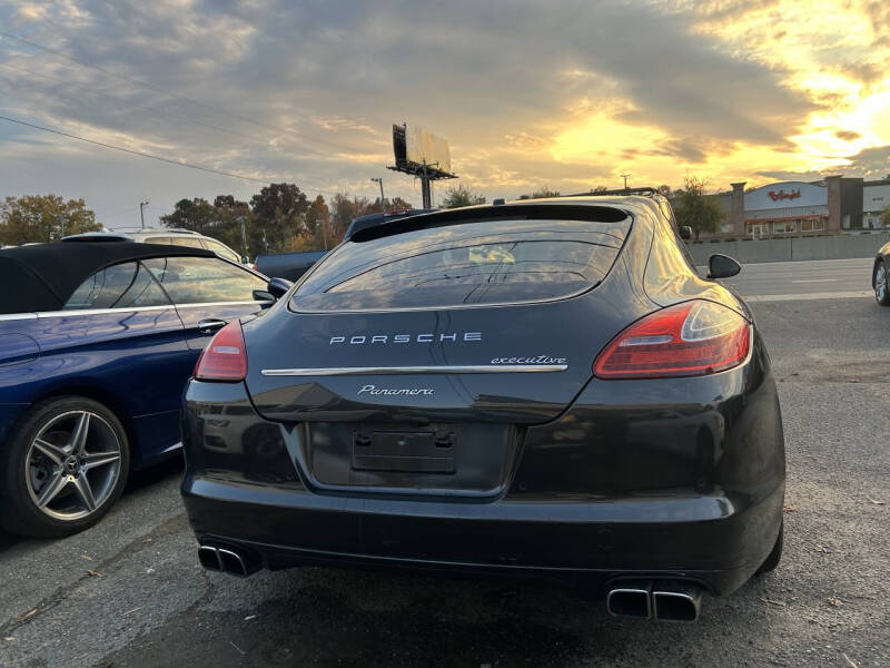 2011 Porsche Panamera