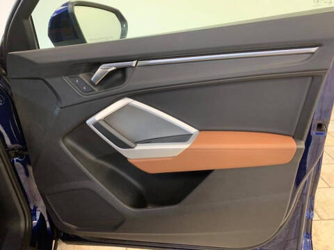 2022 Audi Q3 quattro S line Premium 45 TFSI