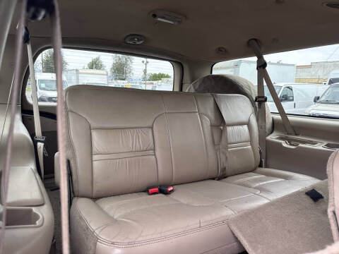 2003 Ford Excursion XLT