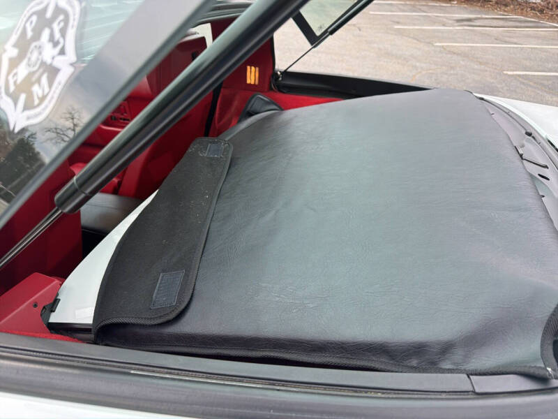 1990 Chevrolet Corvette - Photo 16