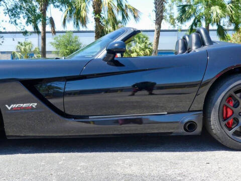 2004 Dodge Viper SRT-10