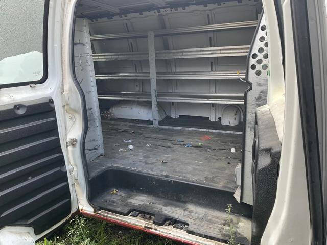 2011 Chevrolet Express 2500
