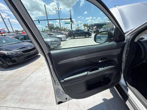 2020 Mitsubishi Outlander SEL