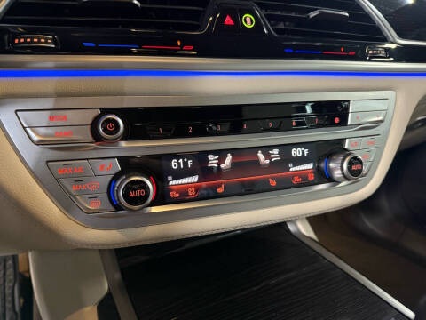 2022 BMW 7 Series 740i