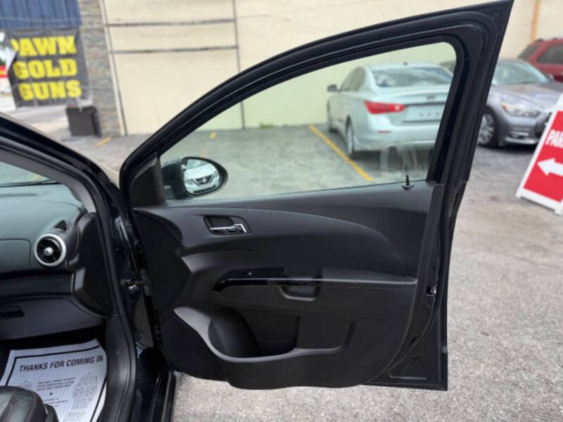 2015 Chevrolet Sonic RS Auto