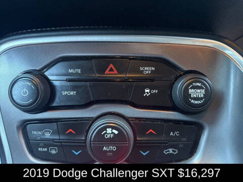 2019 Dodge Challenger SXT