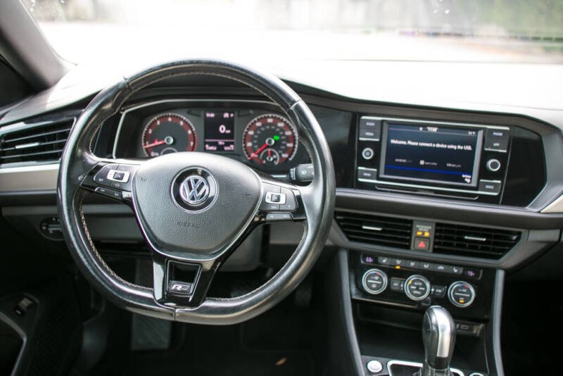 2020 Volkswagen Jetta R-Line