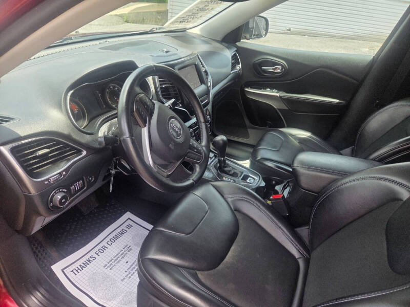 2019 Jeep Cherokee Latitude Plus