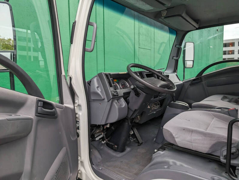2016 Isuzu NPR