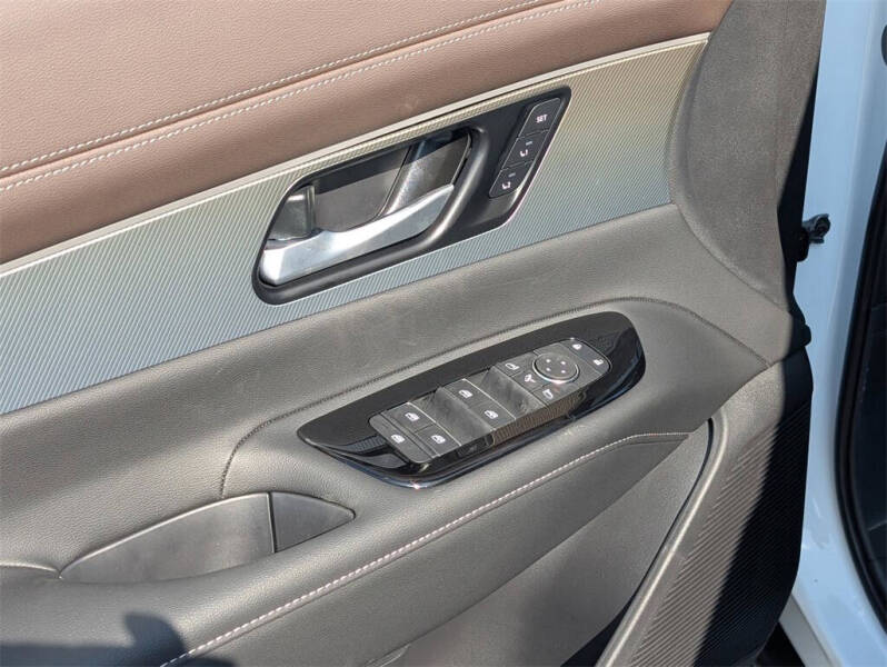 2025 Nissan Murano Platinum