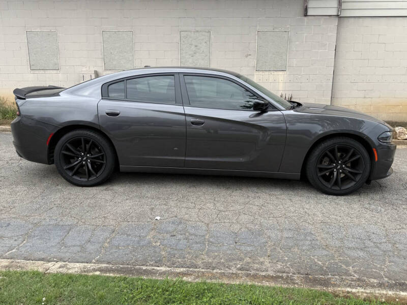 2018 Dodge Charger SXT
