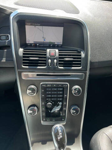 2015 Volvo XC60 T5 Drive-E Platinum