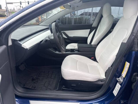 2019 Tesla Model 3 Standard Range Plus