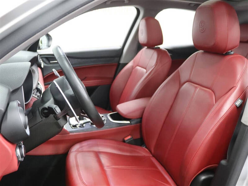 2021 Alfa Romeo Stelvio Sprint