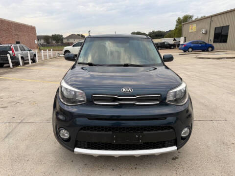 2017 Kia Soul +