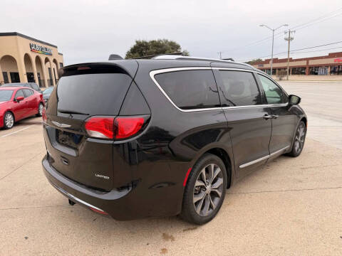 2018 Chrysler Pacifica Limited
