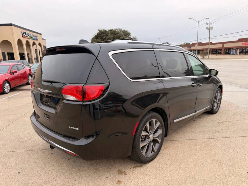 2018 Chrysler Pacifica Limited