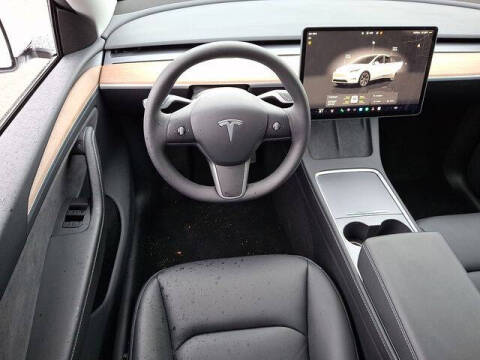 2025 Tesla Model Y Long Range