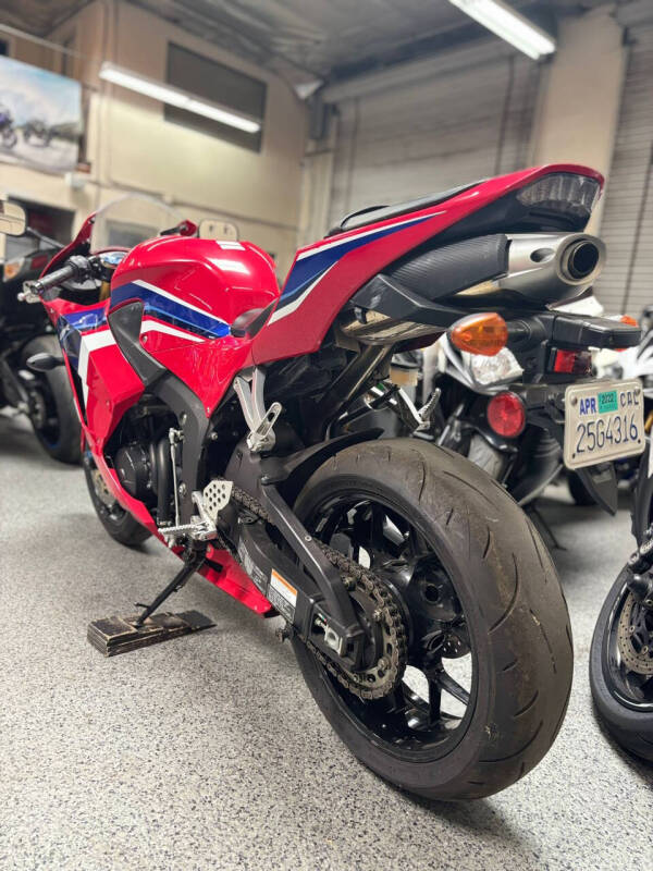 2021 Honda CBR600RR